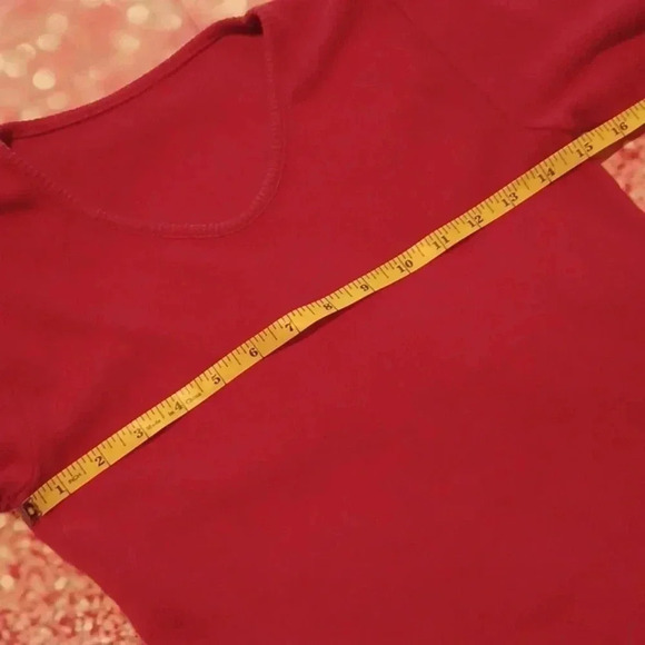 💙🏍red sweater with 3/4 sleeves - Picture 7 of 8